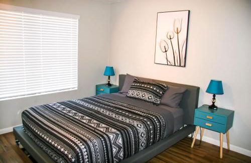 Large Pool & Patio Cozy Single Story Family House - Foto 27