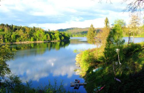 Brama Sanu - z prywatną linią brzegową Jeziora Solińskiego - pomosty - pontony - basen sezonowy - Foto 9