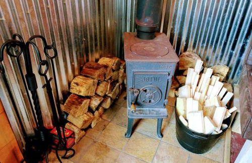 Modern Tiny House with Ski Access in Bennington, New Hamsphire - Foto 16