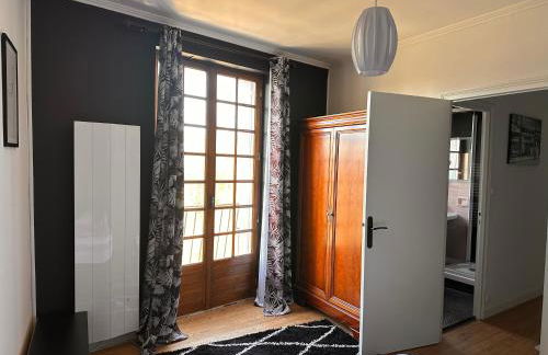 Une maraîchine en bord de conche avec barque sans linge de maison - Foto 17