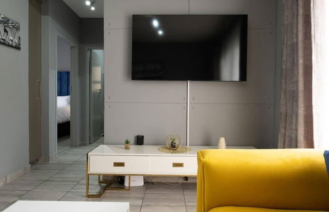 Explore This Stylish and Classy Apartment - Foto 8