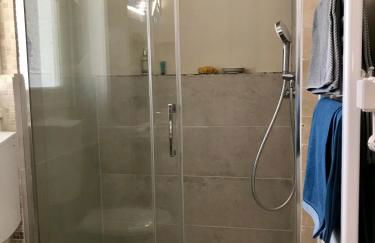 Studio lumineux avec petite terrasse - Foto 4