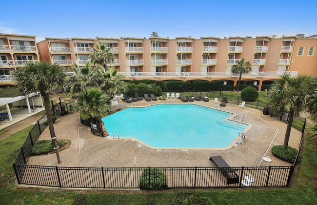 Ocean Oasis by Ryson Vacation Rentals - Photo 19