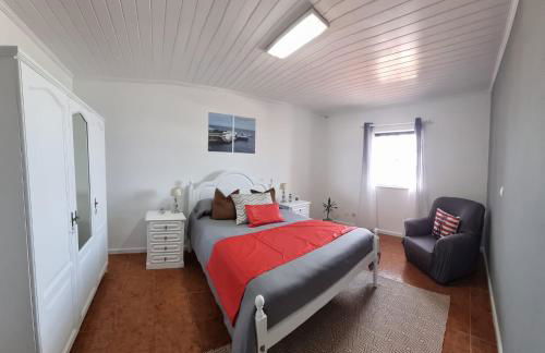 "Apartamentos do Farol" com vista para o mar - Foto 14