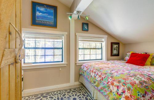 Mountain Chalet Getaway: Steps to Crystal River! - Foto 15