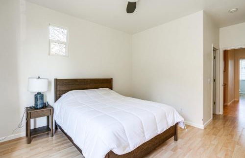 Walk to BART Station Richmond Townhome with Balcony - Photo 21