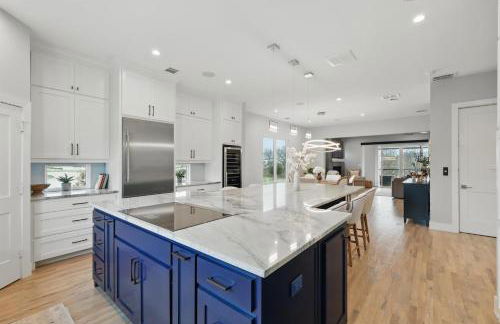 Luxury Living at its Finest 3BD Sleeps 6 - Foto 15