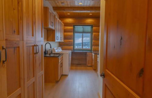 FoxHill Family Lodge Retreat with views from all sides and Hike over a hundred forty acres - Foto 17