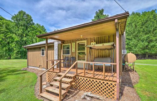 Bonfires and BBQs! Creekside Retreat in Marshall - Foto 26