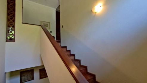 Aconchegante casa na Granja Viana - Foto 2