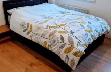 Oaklawn Apartment - Sleeps 4 Parking & Garden - Photo 90