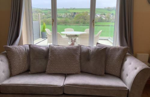 Cambria, a modern 3 bedroom house - Photo 12