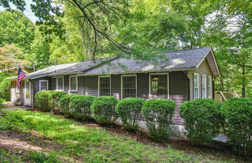 Shiners Hideaway - Cozy Cabin with Trails & Family Memories - Foto 22