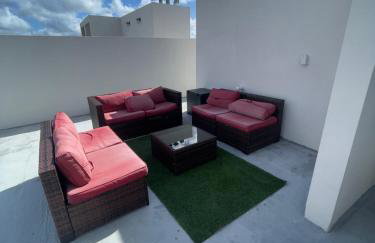 NEW 3 Story in Homestead- 3/2.5 Balcony & Rooftop - Foto 20