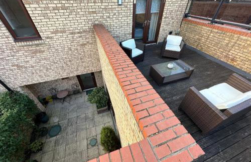 2 Bedroom Riverside Property with Roof Terrace - Foto 17