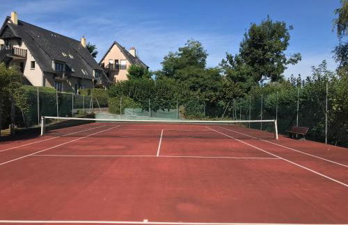 Résidence le Manoir du Mont Canisy Piscine & Tennis - Photo 18