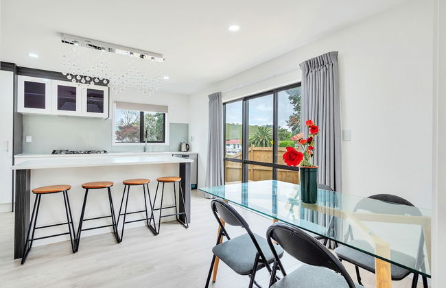 Superb Holiday Home near Airport - Foto 1