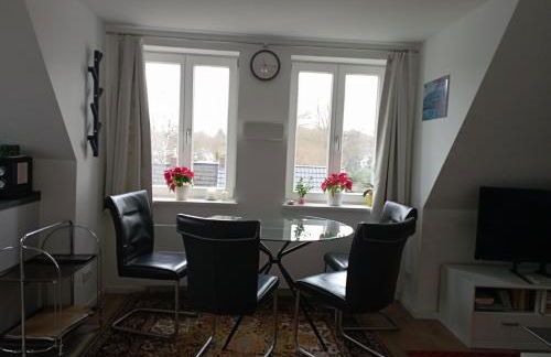 Peaceful Apartment-3 Zi, Loggia & Garden in Blankenese - Foto 71