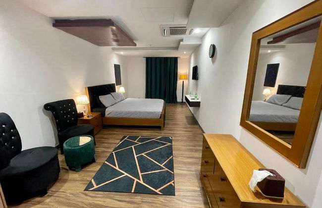 Air Reside Residency Apartment - Photo 7