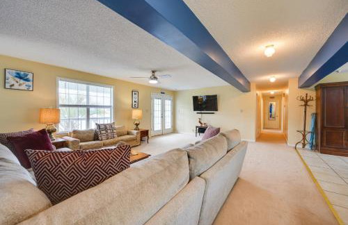 Waterfront Sparta Retreat with Dock, Deck and Grill - Foto 6