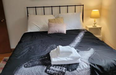 East Granby with AC and WiFi 3 minute to Bradley - Foto 32