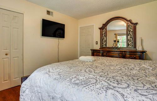 8 Mi to Long Beach Cozy Apt with Fenced Yard! - Foto 14