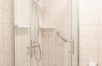 Nauen Stay for 4 Guests - Parking included - Foto 16