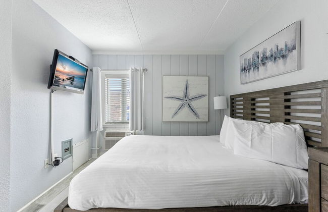 Beachcomber Resort - Photo 33