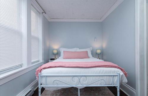 Fully-stocked Kitchen, AC, WiFi, WD, Near Baseball and Downtown - Foto 32