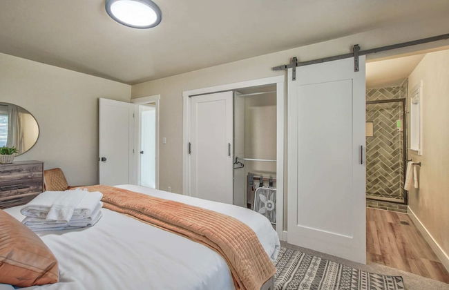 4bdgame Loungehot Tubdog Friendlyclose to AF Academy - Foto 13