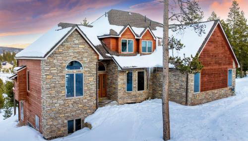 Stunning Mountain Retreat with View and Private Hot Tub - Foto 2