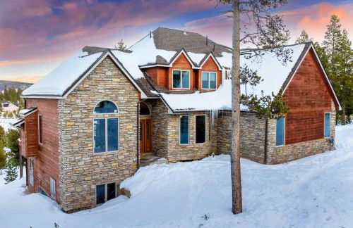 Stunning Mountain Retreat with View and Private Hot Tub - Foto 2