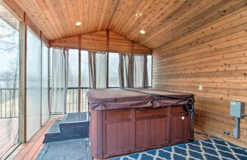 Dock, Hot Tub and Game Room Luxe Lake Latoka Home - Foto 34