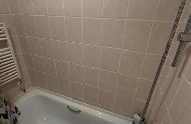 Spacious City Centre 2-Bedroom Apartment by StaySavvy Accommodation - Foto 24