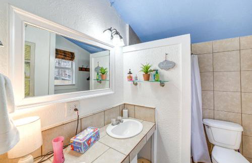 Historic Cabin with Yard 1 Mi to Lake Spavinaw! - Foto 19