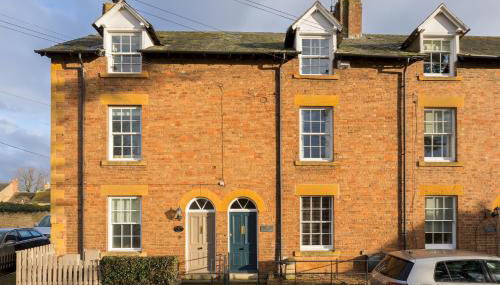 Stunning 2-bed Townhouse in Moreton-in-Marsh - Pass the Keys - Foto 5, Other