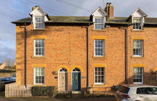 Stunning 2-bed Townhouse in Moreton-in-Marsh - Pass the Keys - Foto 5