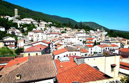 Apartment with Sunny Balcony overlooking Introdacqua - Foto 5