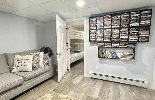 5BR Waterfront Hot Tub Kids Playscape Pets Family Compound! - Foto 62