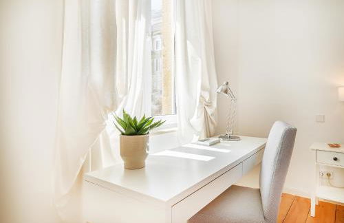 FLAIR Homes - Design Apartments with Smart-TV, Self Check-in & Free Parking - Photo 15