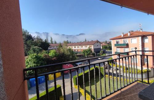 Precioso y céntrico piso en Villasana de Mena - Photo 3