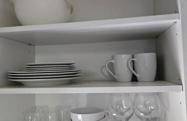 Cozy Ground-Floor Studio, Excellent City Access - Photo 33