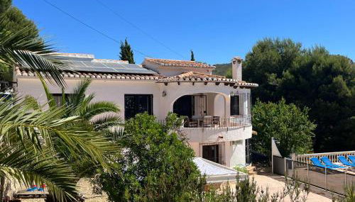 Spacious Child Friendly Villa in Moraira with Seaview - Foto 4, sunbed