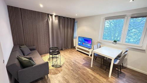 Modern 2 Bedroom Apartment near train station - Foto 1