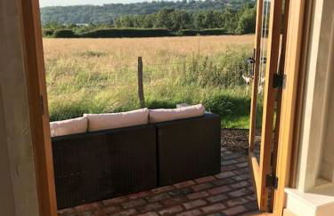 The Cowshed, Tunbridge Wells - Photo 28