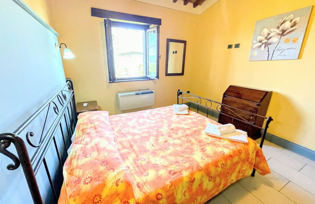 Apt 5 Aircon, Wifi, Infinity Pool, Jacuzzi, Gardens Incredible! Sleeps 4 - Photo 12