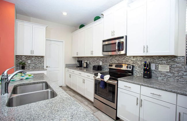 Luxury 5Bd w Jacuzzi Pool Near Disney 5528 - Foto 77