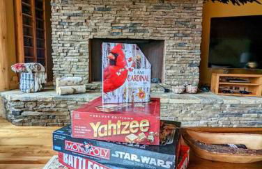 Serene Green - Views, Hot Tub, Skiing, Tubing, Gas Fireplace - Foto 18