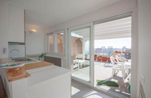 Exclusive rooftop apartment with large terrace in Solari/Tortona - Foto 6