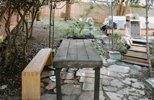 Home with Outdoor Oasis in Downtown Raleigh! - Foto 25